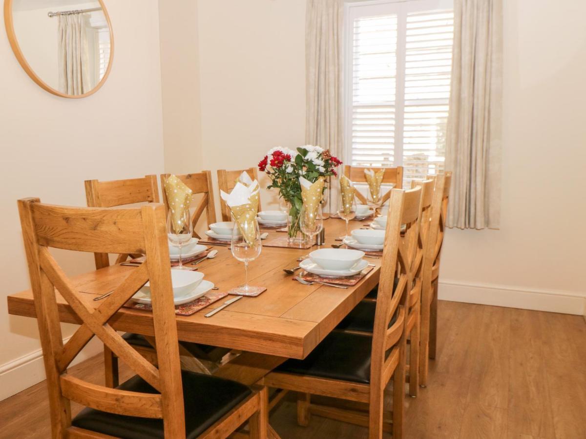 Villa Hazeldene Whitby Esterno foto