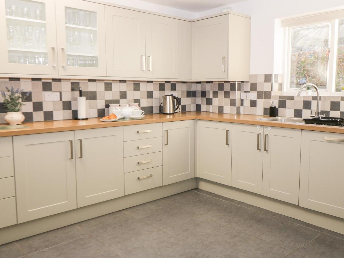 Villa Hazeldene Whitby Esterno foto